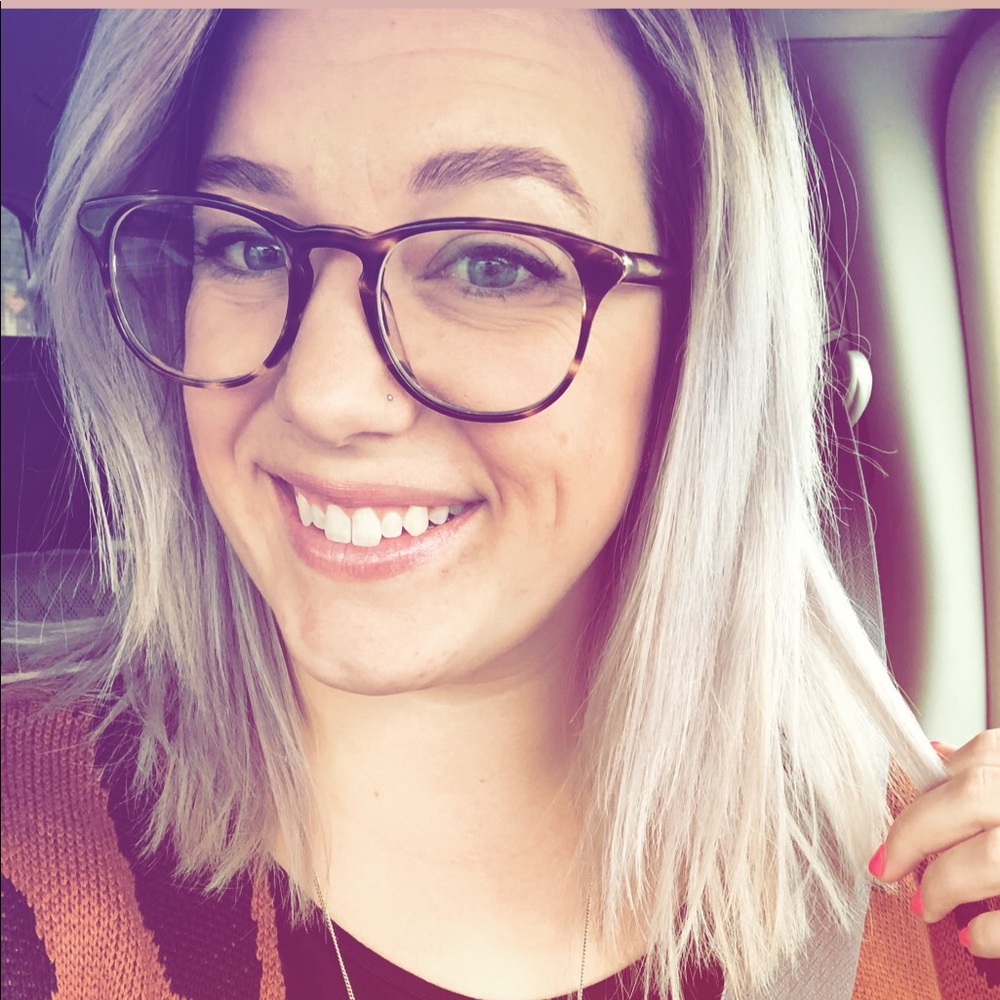Meet your Posher, Adriane